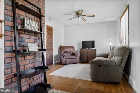 404 N Forklanding Rd, Maple Shade, NJ 08052 photo 2