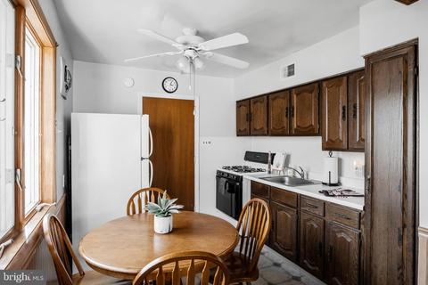 404 N Forklanding Rd, Maple Shade, NJ 08052 photo 3
