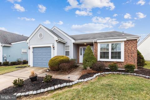 710 Chickory Dr, Mount Laurel, NJ 08054 photo 1