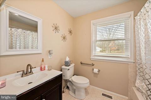 35 Conrow Rd, Delran, NJ 08075 photo 34