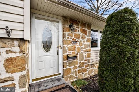 408 Cooper Ct, Cinnaminson, NJ 08077 photo 2