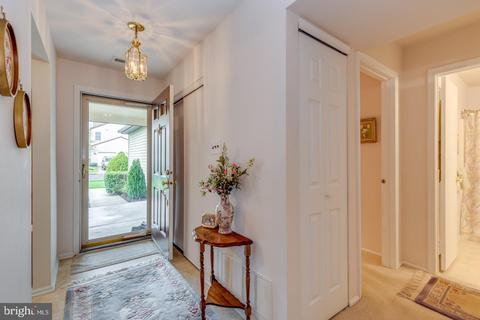 29 E Oleander Dr, Mount Laurel, NJ 08054 photo 4