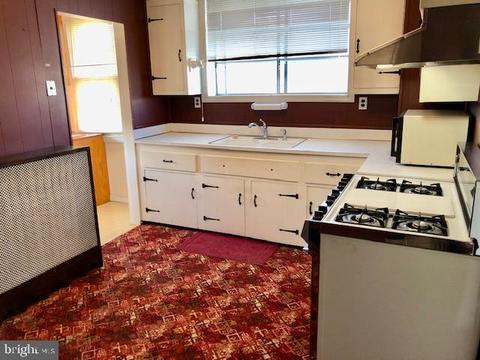 163 E Washington St, Riverside, NJ 08075 photo 9