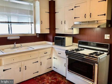 163 E Washington St, Riverside, NJ 08075 photo 10