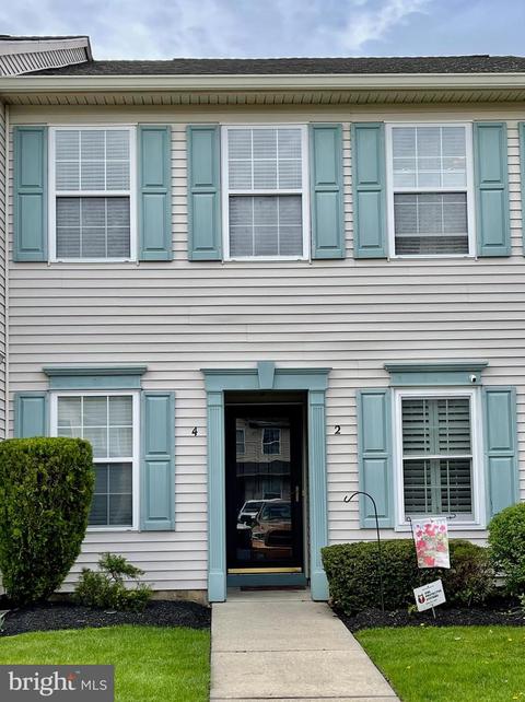 4 Foxglove Dr, Delran, NJ 08075 photo 4