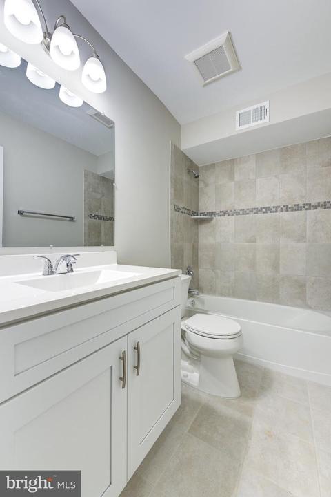 411 N Stiles Ave #E-7, Maple Shade, NJ 08052 photo 16