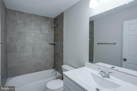 411 E2 Stiles Ave #E-2, Maple Shade, NJ 08052 photo 11