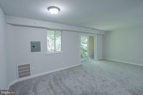 411 E2 Stiles Ave #E-2, Maple Shade, NJ 08052 photo 6