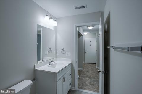411 E2 Stiles Ave #E-2, Maple Shade, NJ 08052 photo 10