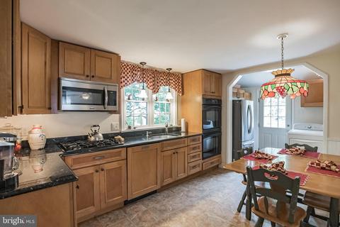 37 E 3rd St, Moorestown, NJ 08057 photo 11