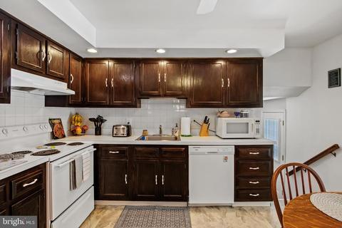 175 Forge Rd, Delran, NJ 08075 photo 12