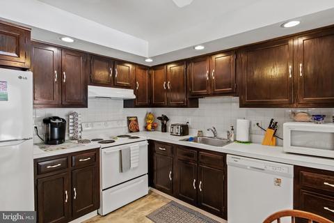 175 Forge Rd, Delran, NJ 08075 photo 9