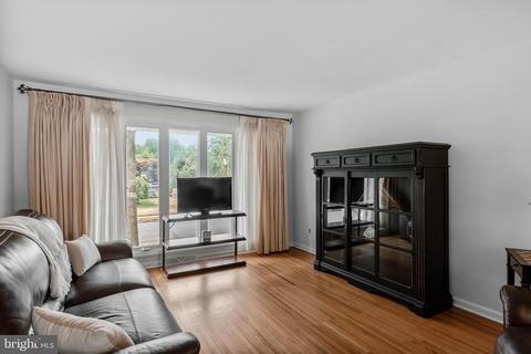 26 Hunter, Delran, NJ 08075 photo 4