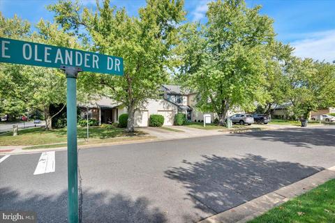 2 E Oleander Dr, Mount Laurel, NJ 08054 photo 4