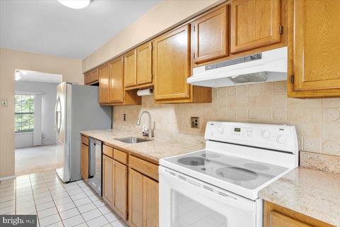 2 E Oleander Dr, Mount Laurel, NJ 08054 photo 9
