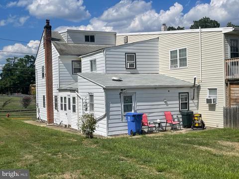 208 2nd St, Fieldsboro, NJ 08505 photo 4