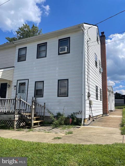 208 2nd St, Fieldsboro, NJ 08505 photo 2