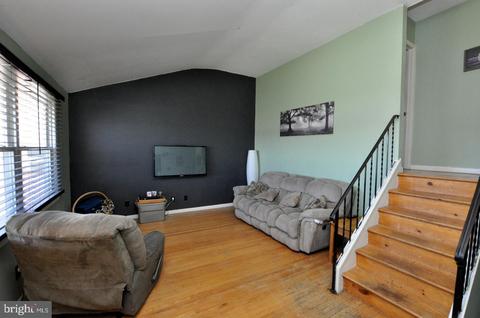 18 River Dr, Riverside, NJ 08075 photo 4