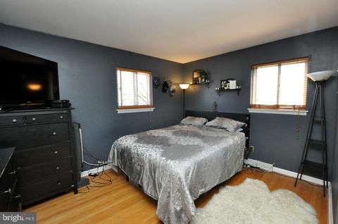 18 River Dr, Riverside, NJ 08075 photo 11