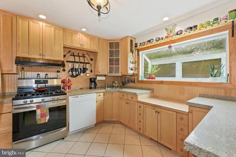 2 3rd Ave, Pemberton, NJ 08068 photo 3