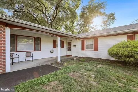 29 Turner Ln, Willingboro, NJ 08046