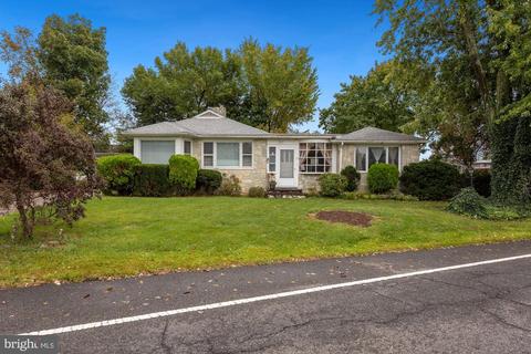 19 Georgetown Rd, Wrightstown, NJ 08562 photo 1