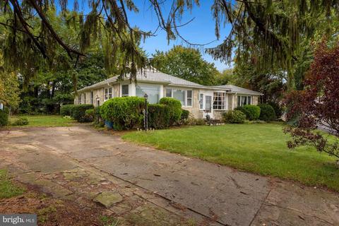 19 Georgetown Rd, Wrightstown, NJ 08562 photo 2