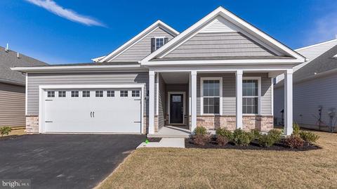 252 Congressional Ct, Moorestown, NJ 08057