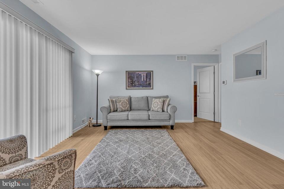  303 Hunter Ct, Marlton, NJ 08053 photo 5