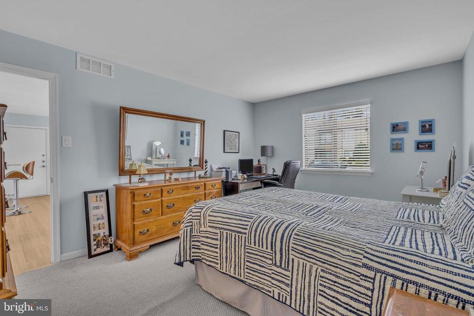 303 Hunter Ct, Marlton, NJ 08053 photo 9