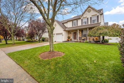 72 Stoneham Dr, Delran, NJ 08075 photo 2