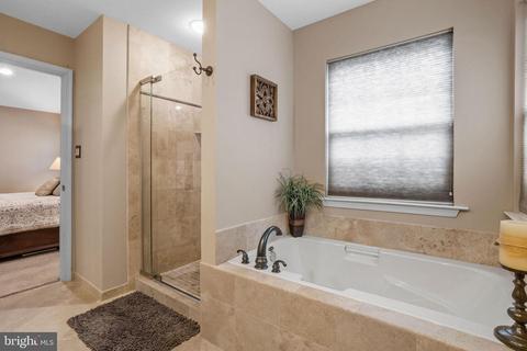 72 Stoneham Dr, Delran, NJ 08075 photo 25