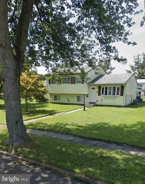 247 Princeton Ave, Pemberton, NJ 08068