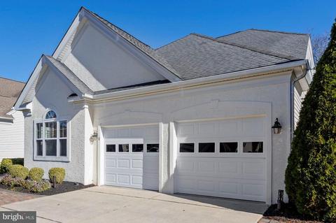 8 Mitchell Ct, Marlton, NJ 08053