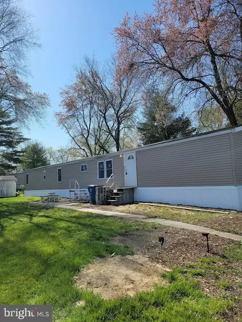 3422 New Moon St, Browns Mills, NJ 08015