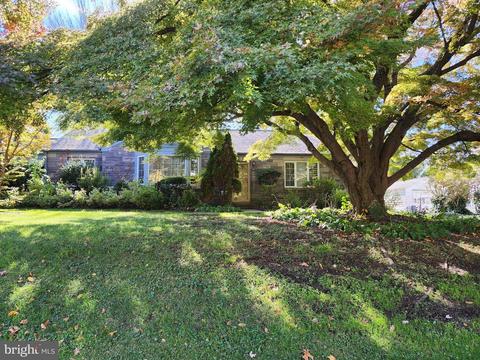 616 E Front St, Florence, NJ 08518
