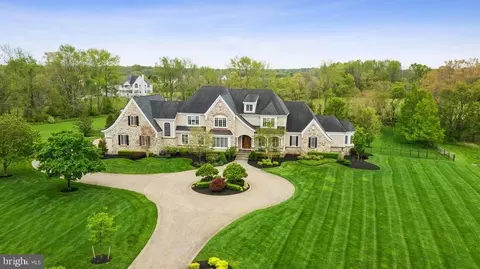 409 Willow Ln, Southampton, NJ 08088