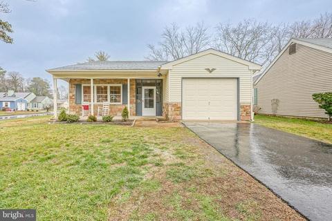 176 Huntington Dr, Southampton, NJ 08088