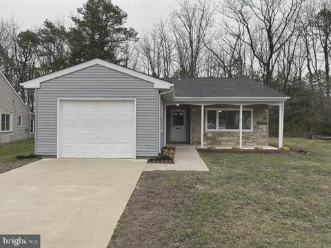 44 Huntington Dr, Southampton, NJ 08088