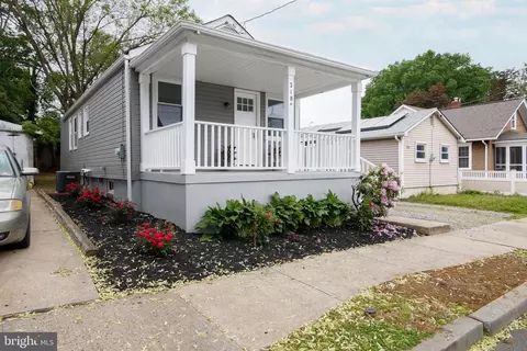 21812 Lafayette St, Bordentown, NJ 08505