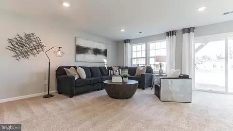 36 Sisters Farmstead Rd, Mount Laurel, NJ 08054