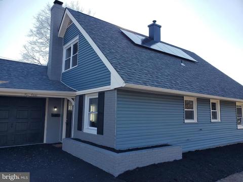 58 Bloomfield Ln, Willingboro, NJ 08046