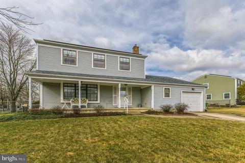 8 Evans Rd, Marlton, NJ 08053