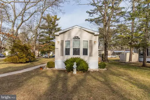8 Dogwood E, Tabernacle, NJ 08088