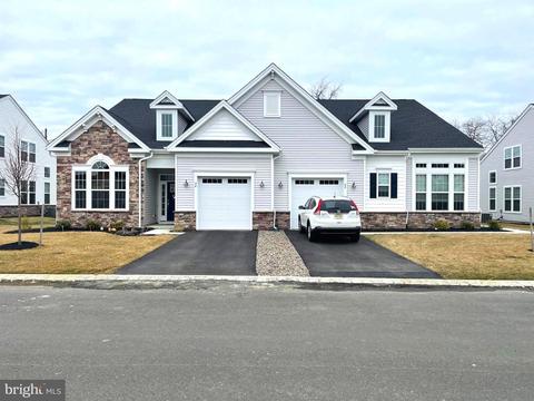 94 Bridge Blvd, Eastampton, NJ 08060