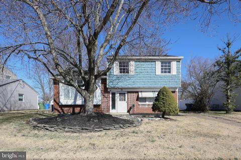 19 Jefferson Ave, Marlton, NJ 08053