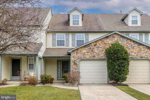 106 Hazelwood Ln, Marlton, NJ 08053