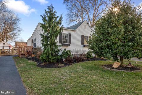 150 Thomas Ave, Maple Shade, NJ 08052 photo 1