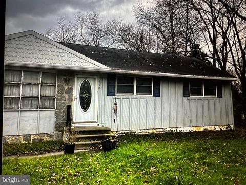 818 Rancocas Rd, Westampton, NJ 08060