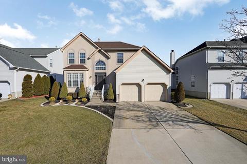 18 Colts Gait Rd, Marlton, NJ 08053